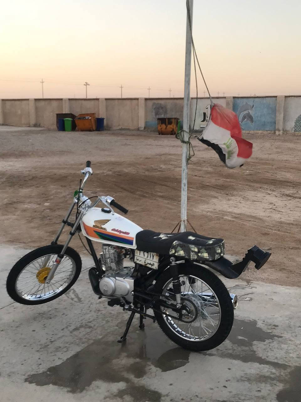 دراجة للبيع يراني ادوات ادوات العنوان بصره ابو الخصيب السعر خاص تعال واتساب *********** سعر خاص تعمير جديد بس المحرك مستعمل

