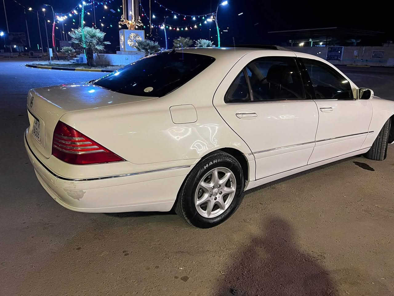 تحية طيبة
للبيع او مراوس

مارسدس قواصه

مديل 2001 اصل 

مكينه S500

رقم بصرة انكليزي بأسمي 

السيارة فول مواصفات 

تبريد تدفئه شغالات 

لايت زنون متحرك 

مكينه وكير جدد 

جكات تصعد وتنزل 

السيارة كفاله من الحادث فقط رشات صبغ 

سيارة كلها بوضع البلاد وكلشي بيها شغال 

ومواصفات القواصه معروفه 

مكان السيارة البصرة 

سعر السيارة 105
رقم الهاتف ***********

نص مكتوب في الصور:
- 11:03 م