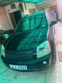 كوينكس 2008 وارد كندا بيها طخة باب الامامي الايمن وطخة بالجنطة السيارة...