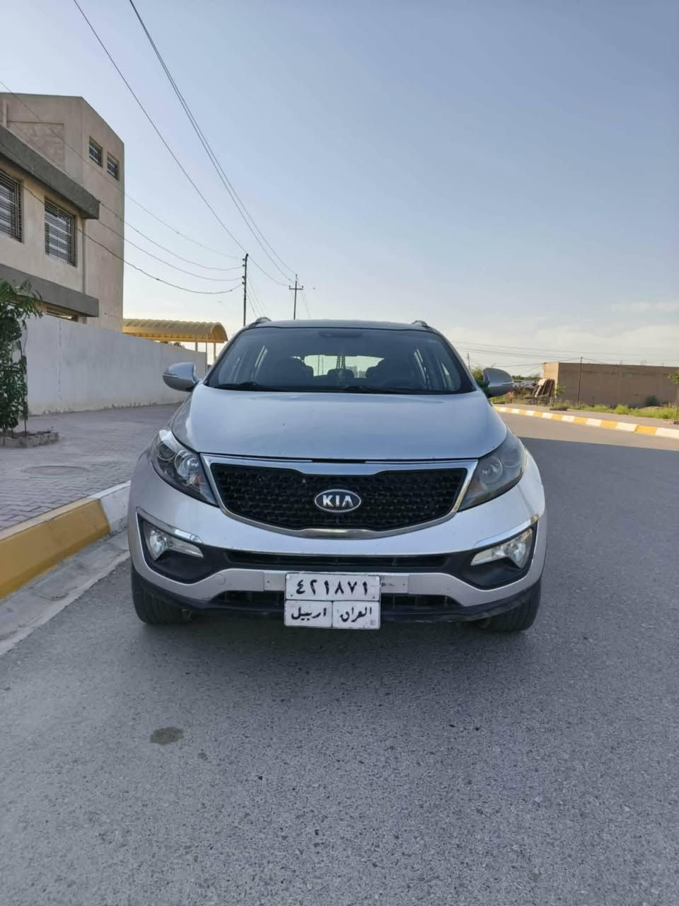 سبورتج 2015خليجي 
محرك 2000دوش (المرغوب)
محرك +كير مكفولات
السيارة كاملة مكملة مابيها اي نقص 
بيها قطعة ونص صبغ شرط بدون اي دواخل صبغ فقط 
رقم اربيل 
مكان ديالى ناحية سلام /طريق دلي عباس 
سعر 125$بيها شي بسيط حك جية 
هاتف:***********
