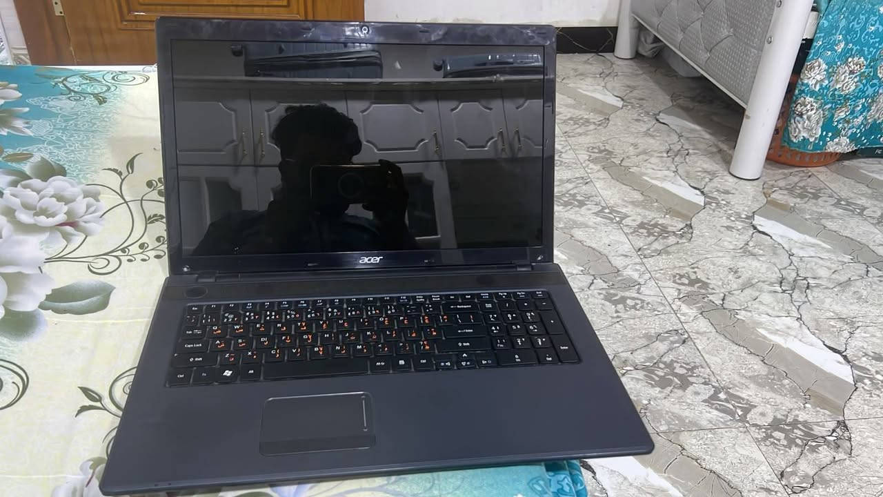 ايسر • شاشة 17 • نضيف
