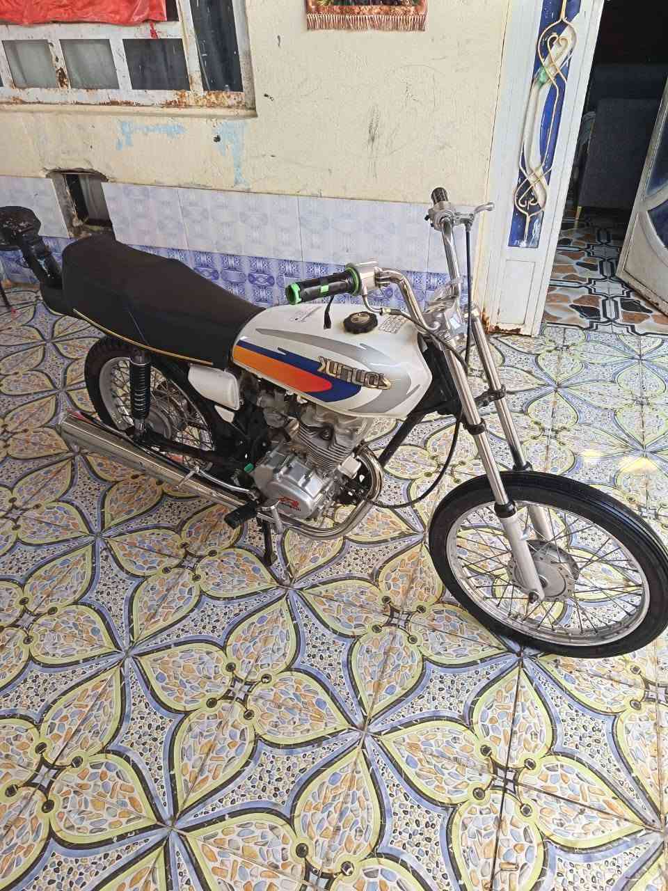 السلام عليكم دراجه نامه حربي محرك رابيدو أوراق اصولي سبع اوراق دراجه بطله اقسم بالله واني ما طالع بيها ابعد مكان رايح بيها المنصورية الدراجه خير من الله
السعر 650 وبيها مجال نهايتها 600 ربع ما يطيح مكاني الناصرية مركز زديناوية للاستفسار ***********
السلام عليكم دراجه نامه حربي محرك رابيدو أوراق اصولي سبع اوراق دراجه بطله اقسم بالله واني ما طالع بيها ابعد مكان رايح بيها المنصورية الدراجه خير من الله

