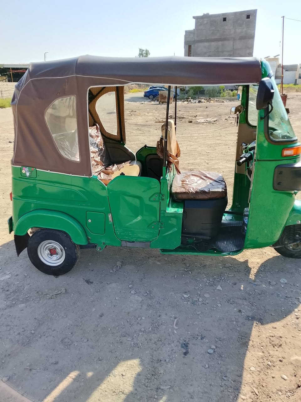 السلام عليكم
تكتك 22 خير من الله مابيها نقص رقم بغداد لوحات انكليزي باسمي كلشي مابيها نقص كبل للشارع ديالى الخالص
***********
