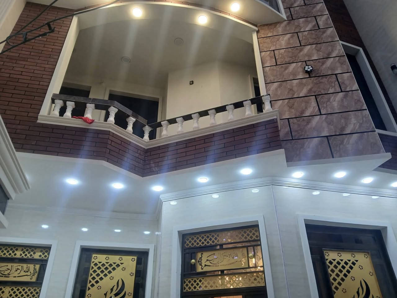 مكلف بنشر 
دار للبيع  طابو  زراعي  سند ٢٥ تحويل مباشر في جولان  مقابيل العلوه القديمه شارعه عشره نافذ ع شارع رئيسي سايدين 
مساحته 150 بناء طابوك  قاطين،
رجاءآً رجاءآً ألي يريد تفاصيل يتصل بصاحبه 
***********
***********
