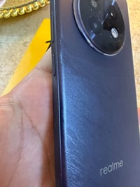 ريلمي ١٣+ 5G • شخط بالشاشة • شاحن ٨٠واط