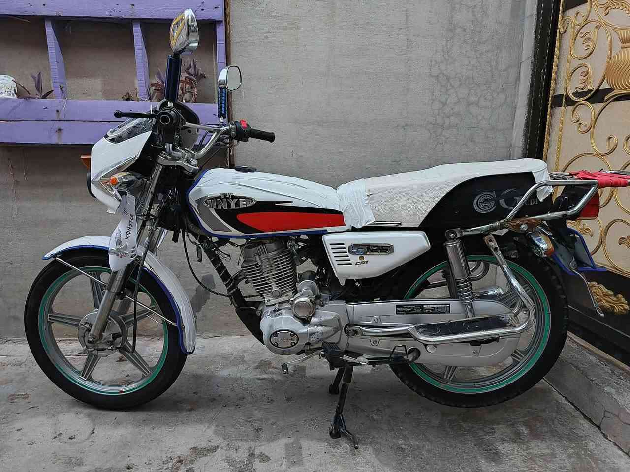 جني ابو كله محرك 200للبيع
نگره سلف يشتغل 
كهربائيات كله شغال 
گير محرك بشرط لا صرف ولا بخار ولا صوت محرك اخرس
نشاط معدل فول ماشاءالله حلوه جاهزه 
سعره 420وبي مجال قليل للطيبين 
***********
