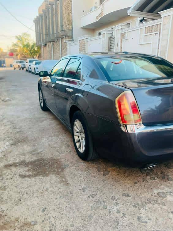 سلام عليكم اوباما كندي موديل 2013 بيها جاملغ وبنيد مكينه وكير 3600 كفاله حداديه جديده تخم تاير كهربايات كلها شغاله مدوشمه ومفروشه سياره فول مواصفات جاهزه السياره مال جناي المكان ميسان السعر 125 وبيها مجال قليل الشراي ينتصل وبي خير ويدلل رقم الهاتف ***********
