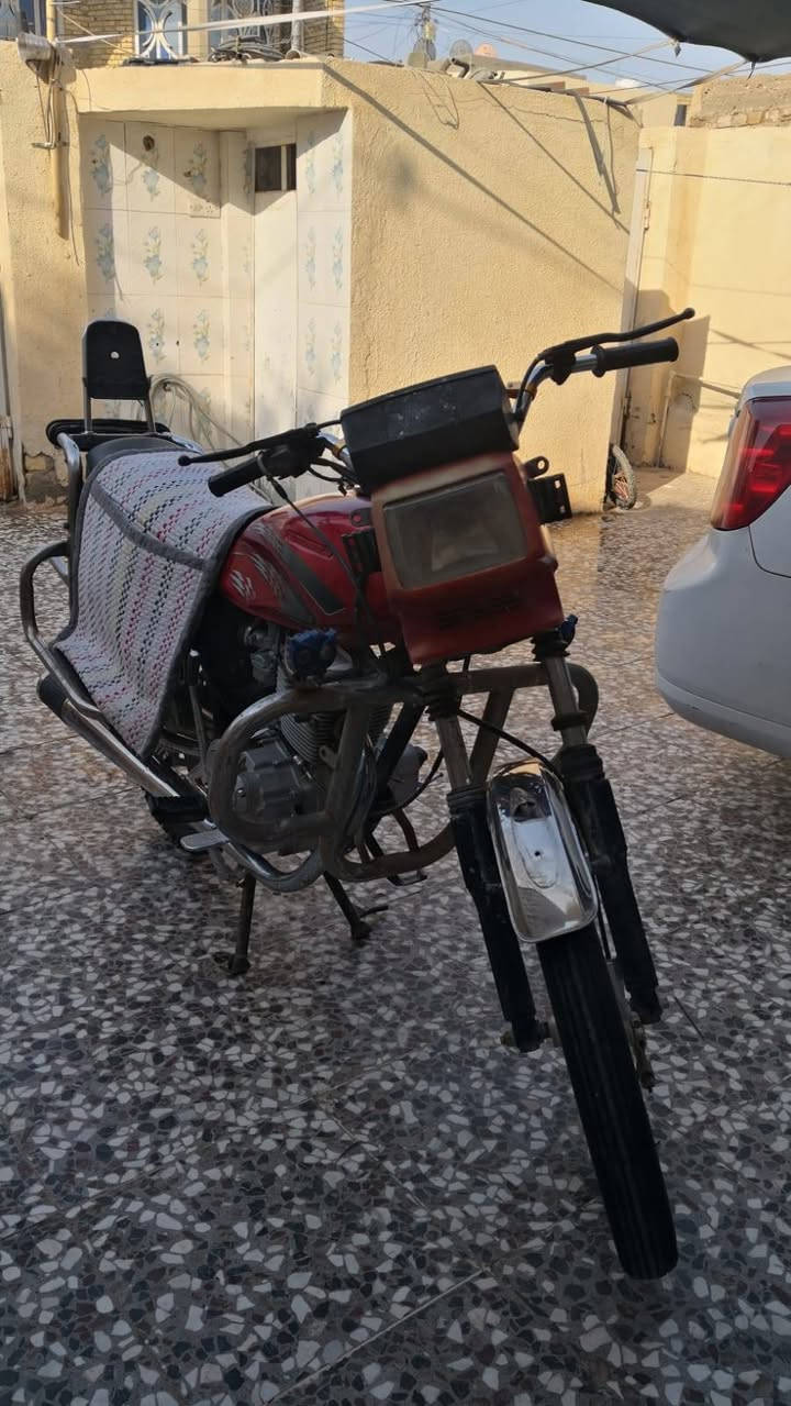 سلام عليكم فيوم للبيع موديل ٢٠١٤ محرك نعمه اصولي ٤٠٠ وبيها مجال حي الحكيم ***********

