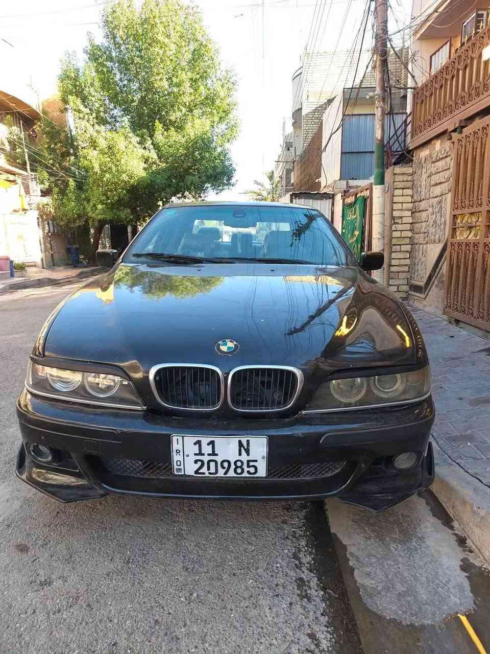 بي ام دبليو صقر ٣٣٥ موديل 1999
 جاهزه على اخر شي كروز رياضي تحويل ريموند رقم بغداد باسمي تخم تاير جديد تبريد ثلج فول مواصفات كشنات جلد فتحه كلها شغاله الكهربيىات بردات ابلاديه  صبغ جماليه ٨سلندر ٤٤بلادي
للبيع 
عليها لايت اصلي وزارع بي عدسات بيها لايت يخبل 
دركةm
ويل m + تخم تاير
دعاميات m
طوافات جدد
ABS شغال وبريكها يخبل 
 مكان السيارة بغداد الحريه 

السعر: ٧٥وبيها مجال ***********
