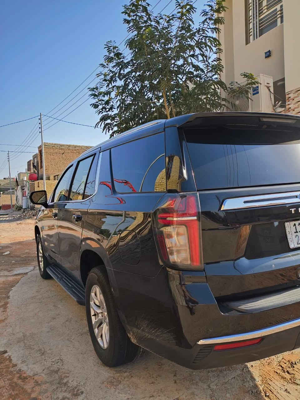 بـسعر 41.000$
Chevrolet Tahoe LT 2024 

وارد أمريكي 🇺🇲
بجم كبس ✅️ ، ضرر جانبي بسيط
رقم الشاصي مُرفق ✅️:
1GNSCNKD3RR303464

⚙️محرك 8 سلندر 5.3 لتر 

مواصفات Lt: 
شاشة تدعم Apple CarPlay + Android Auto 
كشنات جلد + تدفئة + كهرباء
ستيرن تدفئة
حساسات امامية خلفية 
رادار 
نقاط عمياء 
فرملة طوارئ تلقائية 

ماشية 77.000mi 

مرقم بغداد 
داخلة كتاب شهداء 

للإستفسار 
*********** إتصال أو واتساب
