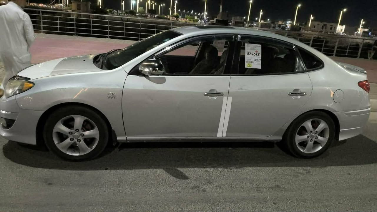 السلام عليكم افانتي2008 فول مواصفات واحد على واحد كفاله عامه معركه 1600 سياره جديده وجاهزه بس كير عادي سعره80وبيه مجال ***********
