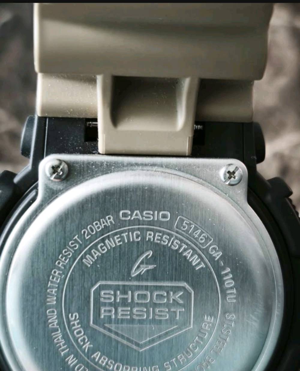 ساعة CASIO G-SHOCK أصلية

للبيع ساعة كاسيو G-SHOCK بتصميم رياضي قوي ومتين، مناسبة للاستخدام اليومي والعملي.

✅ CASIO – G-SHOCK
✅ مقاومة للصدمات SHOCK RESIST
✅ مقاومة للماء حتى 20 BAR / 200 متر
✅ مقاومة للمغناطيس MAGNETIC RESISTANT
✅ هيكل متين ومصمم لتحمل الاستخدام القاسي
✅ صناعة CASIO المعروفة بالجودة والاعتمادية

📸 الساعة كما موضحة بالصور، والصورة المرفقة توضح الكتابات والمواصفات الموجودة على الغطاء الخلفي.

💰 السعر: 175 الف
📍 الموقع: بغداد
📞 للتواصل: ***********