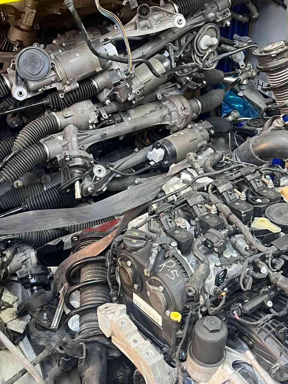 لبيع � جميع قطع غيار السيارات فولكس واكن : Golf - Jetta - Passat - Tiguan اي استفسار عل واتساب فقط ***********

    الثقة تبدأ من القطعة الأصلية
* خبرة وجودة بأسعار مناسبة
* كل ما تحتاجه سيارات فولكس فاغن في مكان واحد
