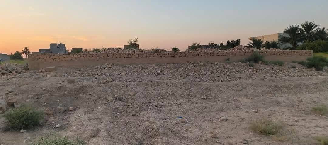 السلام عليكم
قطعة أرض للبيع قرب المشتل طابو زراعي المساحه ١٤٢٦ من ضمن الگاع أساس وبأر غطاس للطلب والاستفسار الاتصال على هذه الرقم 
***********
