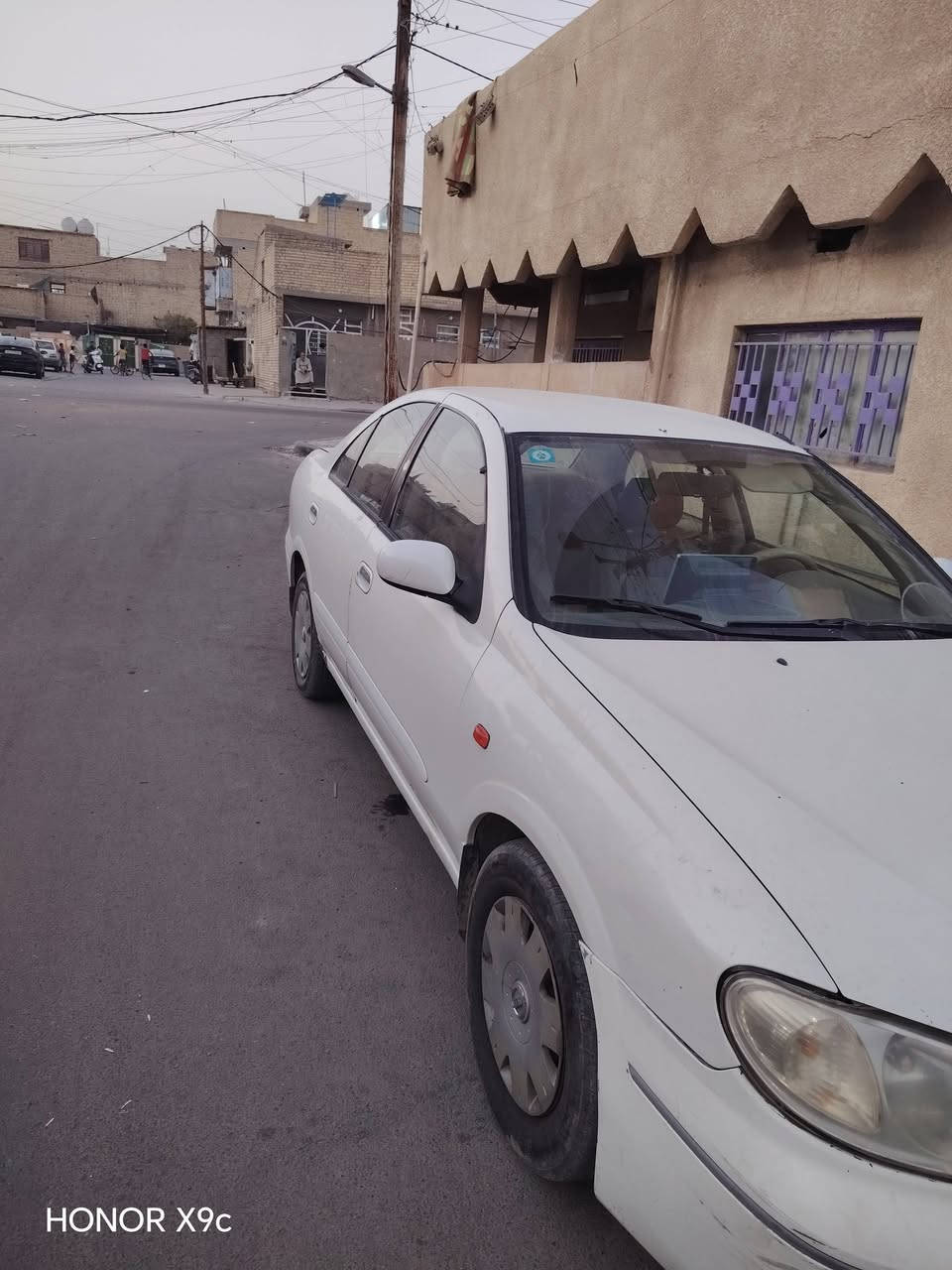 سلام عليكم سني للبيع موديل  2008ياباني
بيها كد شبر صبغ بدون دواخل بجاملق الخلفي مال سايق العنوان بغداد الغزاليه السعر ٩٠ وبيها مجال الرقم  ***********
