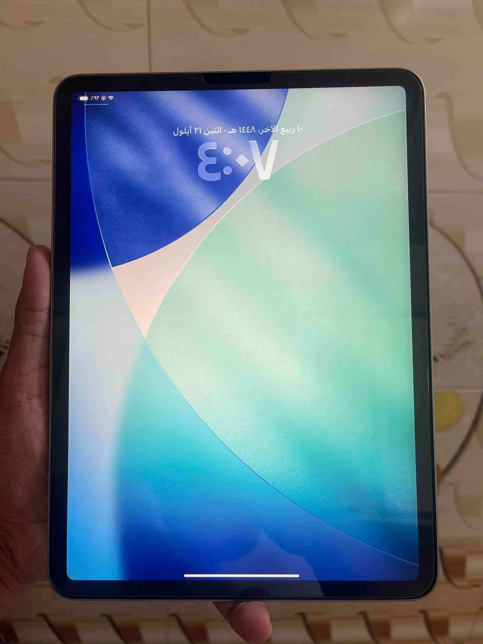 البيع ايباد11بروm2 شخط مابي ذاكرته 128بطاريه91

