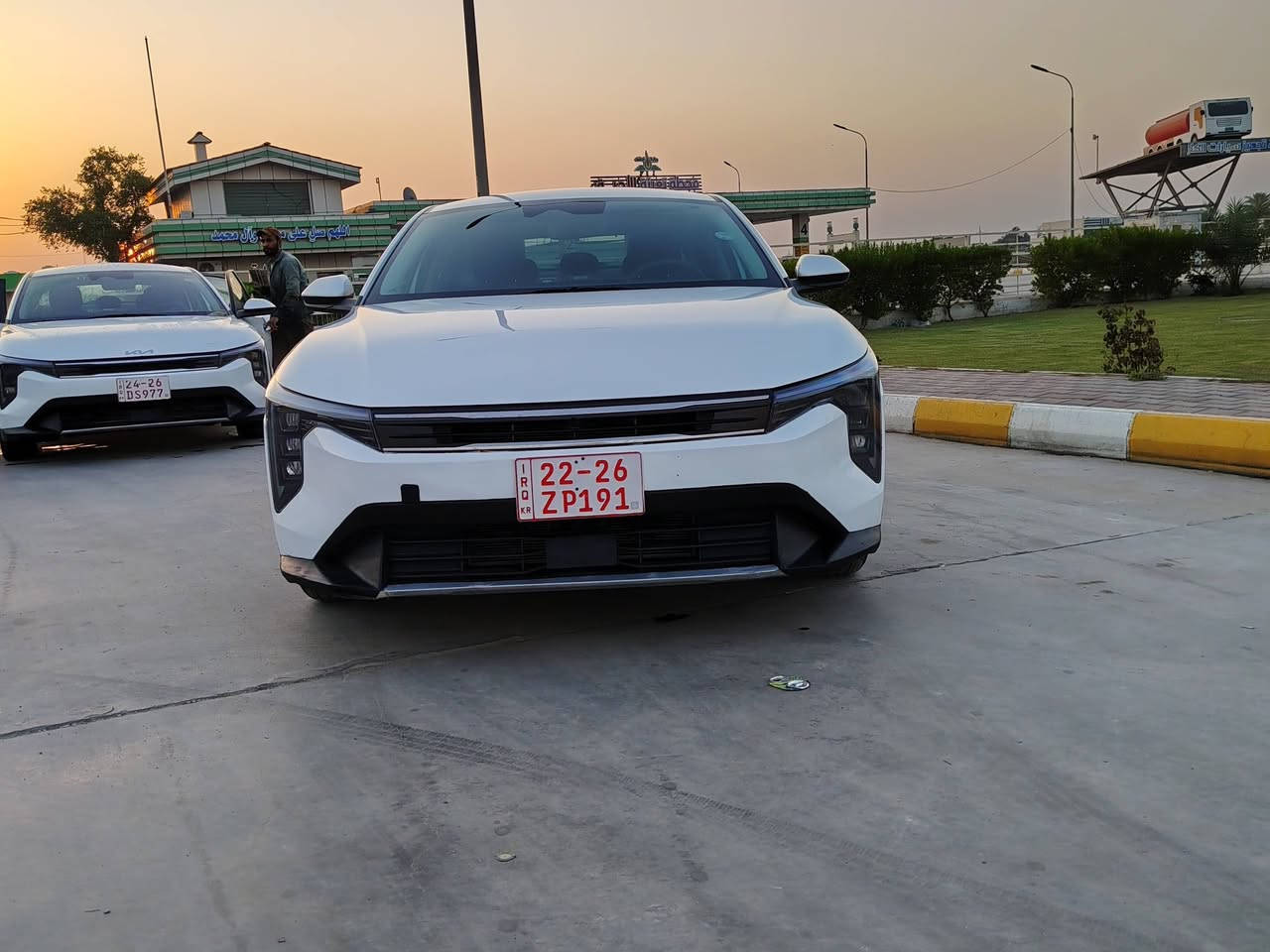 السلام عليكم k4 موديل 2025 عدد ٢ 
3KPFT4DE0SE078707 الاولى بيه تبديل باب سايق وخلف السائق بلاديات وصبغ جاملغ أمامي جهة اليسار وربع باب خلف السكن صبغ بدون ايرباك بدون دواخل بجم كبس السعر 148 بدون رقم مع الرقم ضيف ١١٠٠ $ 
الثانية 3KPFT4DE7SE095939 بدون تبديل بدون دواخل بدون ايرباك فقط بردة الصبغ إلي صار بيه بونيد جاملغ أمامي جاملغ خلفي ربع الباب الخلفي السعر ١٥٥ مع الرقم ضيف ١١٠٠$ 
أي استفسار *********** وبيهن مجال بسيط للشراي
