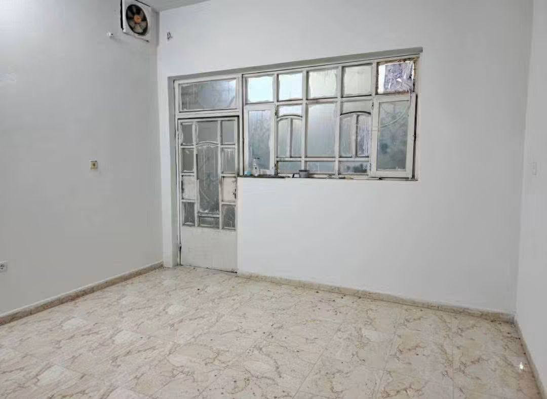 بيت البيع طابوو صرف 200 متر
حي اور الثانيه خلف مطلعم انور ابو الكباب قرب شارع 20 
مطلوب مبادره 86 
لاساس تجعيب 
السكف عكاده 
الجيران ذهب خوش ناس 
تفاصيل البيت 
غرفه 7 متر
صاله 10 متر 
مظبخ 5 متر 
ستقبال 7 متر 
مناور 2
صحيات داخليه وخارجيه 
التواصل خاص او التصال عل رقم 📱 ‏‪***********‬‏
