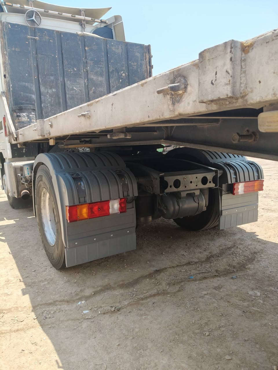 سلام عليكم البيع بس راس مكفوله
كفاله عامه 2001 جاهزه الشغل تبريد كله شغال 

***********
لمو شراي لايخابر ويسولف رجاء
