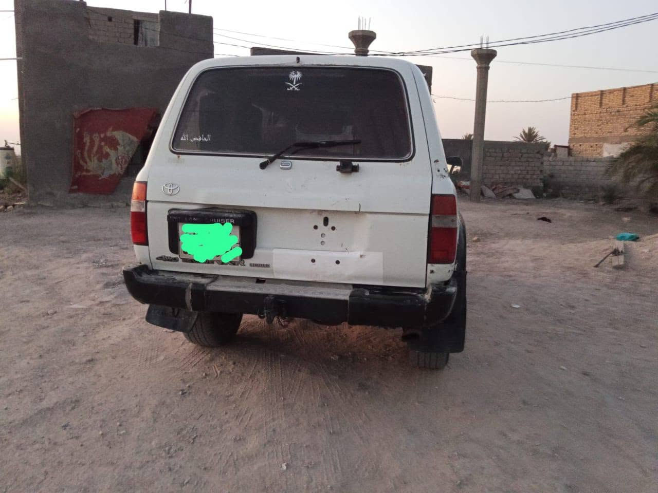 سلام عليكم لاندكروز موديل 97للبيع مكفول للتواصل ***********
