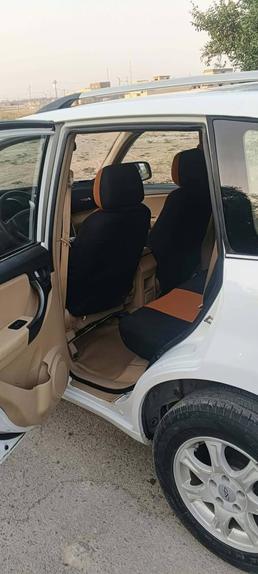 السلام عليكم ورحمة الله
من رخصة الأدمن المحترم 
تيگو موديل ٢٠١٥  سنويه نافذه
رقم قادسيه حره
المالك يمي جاهز للتحويل
السياره ابلاديه بدون صبغ فقط بارد بل چاملغ الامامي الايمن اثر طخه خفيفه محرك جيد حداديه جيده كهربائيات كله شغاله عل وضع الشركه 
تخم تاير نضيف 
مكان السياره بابل الطليعه 
السعر المطلوب ٥٢  ورقه وبيه مجال للأستفسار الأتصال على الرقم  ***********
