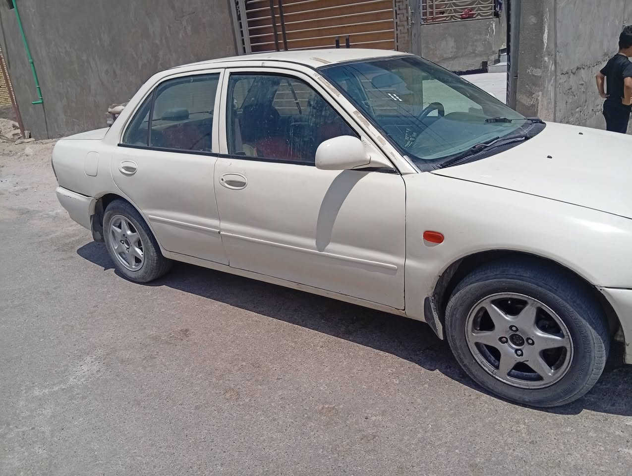 السلام عليكم البيع ابروتون موديل 2004بسمي رقم نكليزي سياره جاهزه مكينه وكير على فحص تايرات جدد اكو بيعه ملاحضات بسيطه  بكان سياره ابو خصيب يم محكمه سعر 43بيهه مجال ***********
