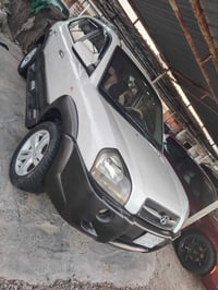 توسان ٢٠٠٩ • مكينة ٢٠٠٠ • فول مواصفات