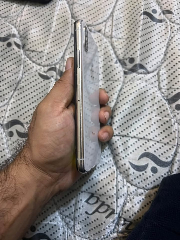 آيفون اكس • ٦٤ جيجا • شاشة مبدلة