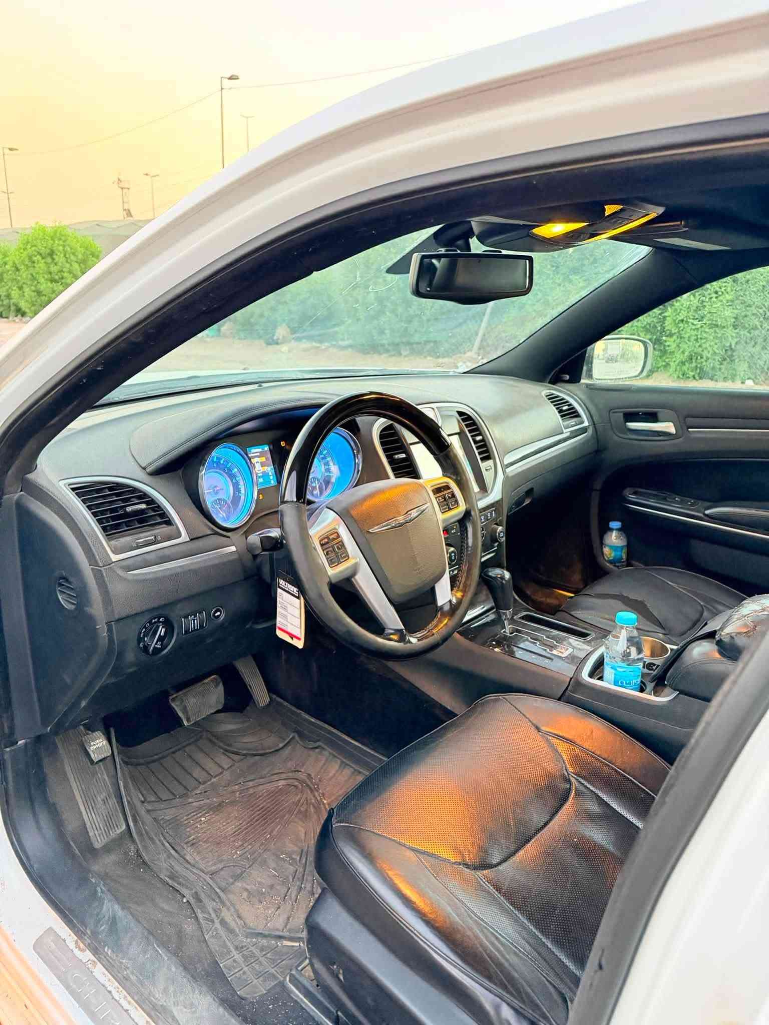 كرايسلر C300
موديل 2014 

رقم بغداد 

وارد كندي 

السيارة محرك 5700 هيمي 

8 سلندر حادثها موضح بل صورة 

السيارة نضيفة للبيع 

مكان السيارة مدينة الصدر 

السعر 155 

***********
