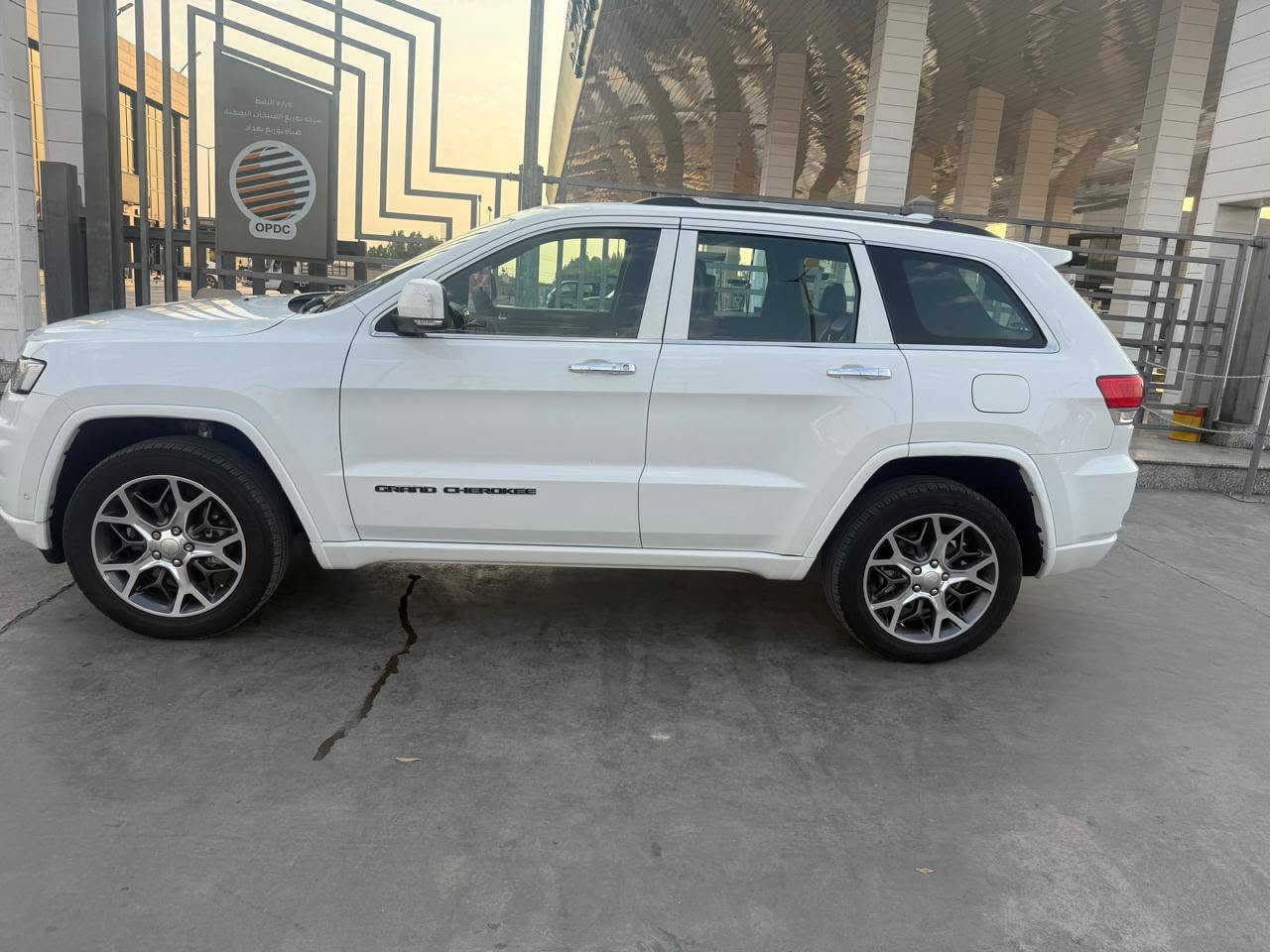 جيب اوفرلند موديل 2020رقم بغداد
بسمي تحويل مباشر فول مواصفات 
جكات 3شاشات كشنات حراري 
وتبريد بل كشنات وبعد بيهة هواي مواصفات 
سيارة كفالة ماشية 65الف 
مكاني بغداد حي لإعلام 
***********
