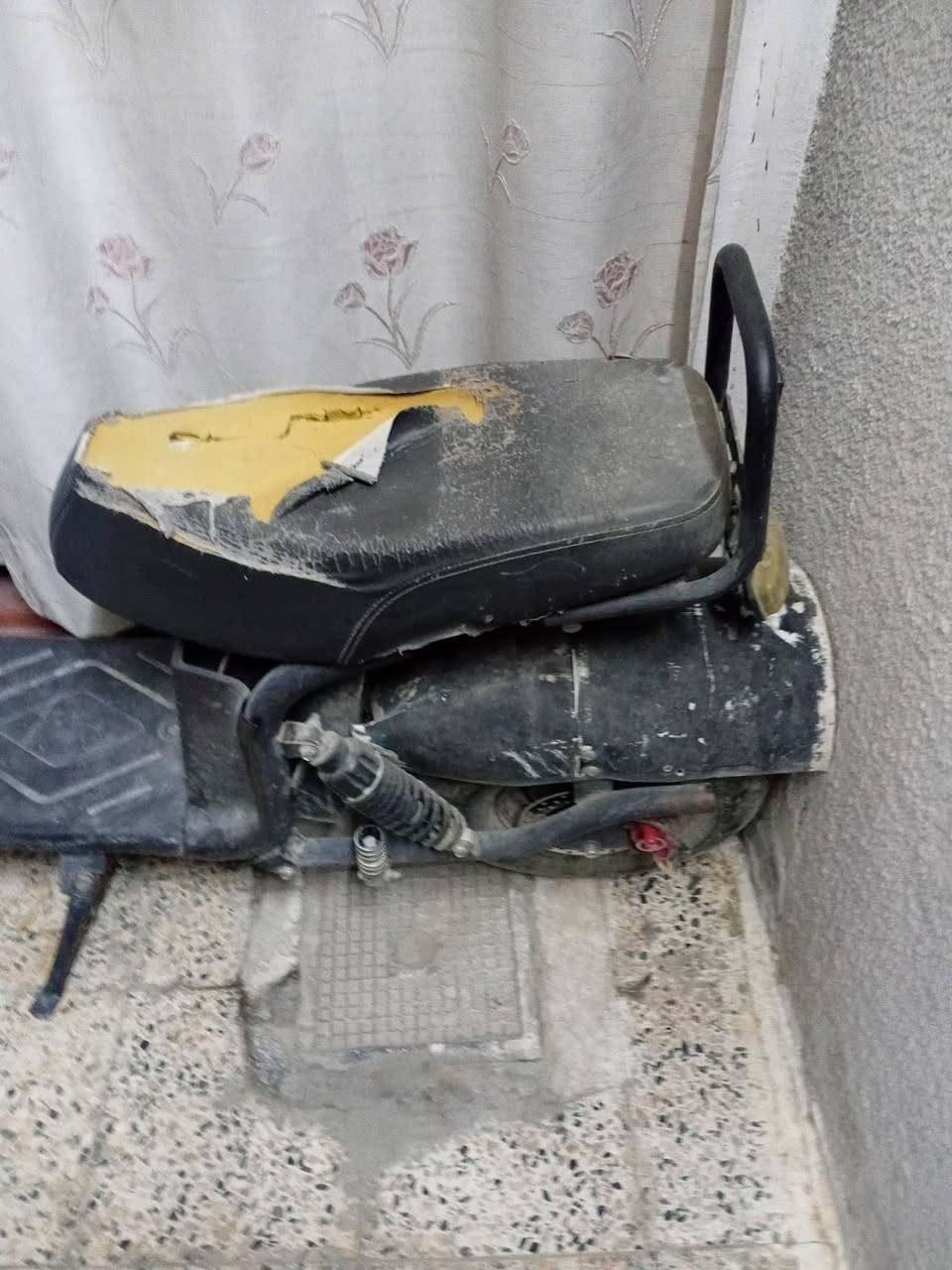 سلام عليكم دراجه.شحن لبيع بطاريات جديده سعره 450وبيه مجال بسيط رقم *********** مكان بغداد الحريه الدولعي
