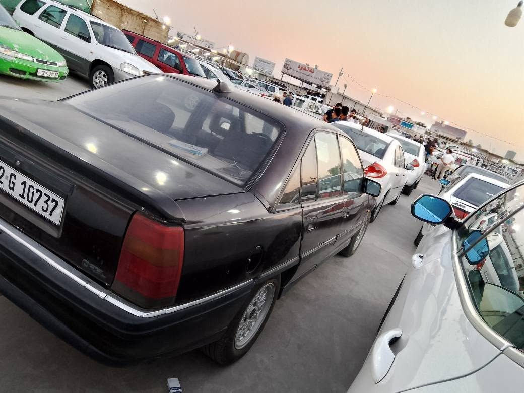 ماشاء الله تبارك الرحمن
سعر(30 ) $ وبي مجال بسيط 
سلام عليكم اوبل اوميكا للبيع موديل 1992CDحجم 20 رقم اربيل انكليزي جديد سنوايه لحد2029 جديد تحويل ثاني يوم بدون ضربة بدون خياس باقي على وضع الشركة سلايت قفل مركزي بس صبغ عام للجمالية بدون اي حادث باتري جديد اربع تايرات جديدكهربائيات كلهة شغال  سعر 30وبي مجال للاستفسار *********** أربيل, العراق
