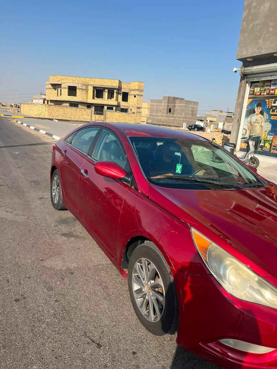 سلام وعليكم سوناتا موديل 11 وارد أمريكي ضربتها جاملغ وبنيد 
سياره جاهز كير مكينه 2000 تيربو  تبريد ثلج كهربائيات كلها شغاله   لسعر 78 وبيها مجال مكاني البصره   لاستفسار انتصال عل رقم ***********
