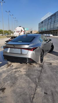 سياره مزوده بالكاملis300 2022 مكينة 3.5 v6   ستيج 2 🚀   منظومة ميثانول...