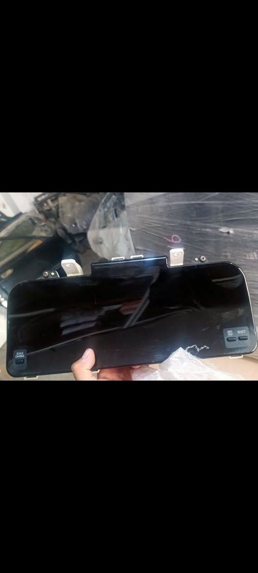 قطع غيار السيارات اليابانيه العنوان سوق الشيوخ طريق العكيكه السايدين مجمع الاصدقاء.   التواصل خاص او واتساب فقط ***********

نص مكتوب في الصور:
- 16/05/2026 11:01 REDMI NOTE 13 PRO
- 12/05/2026 15:48 REDMI NOTE 13 PRO