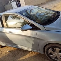 اكسنت • للبيع • تواير جديدة