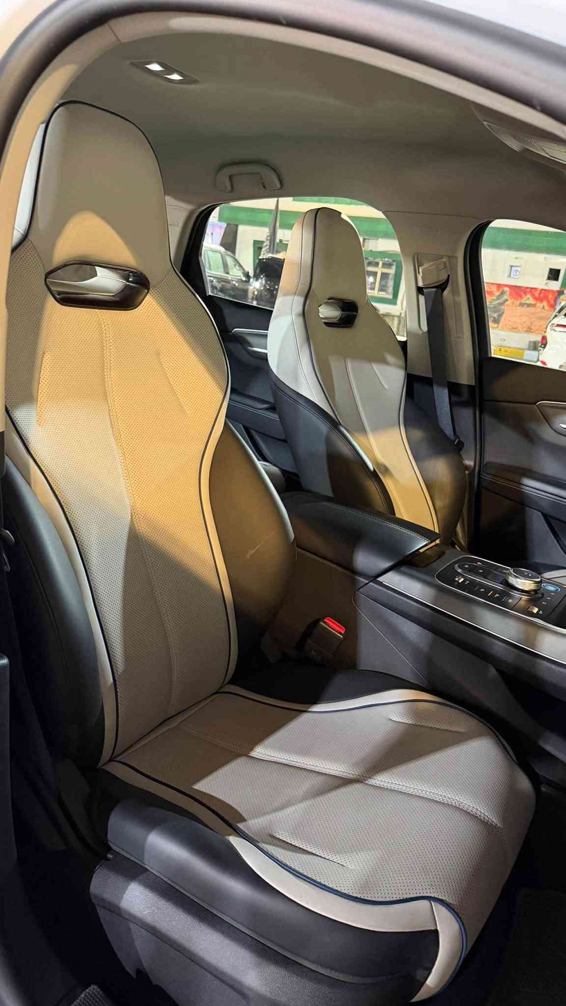 للبيع سيارة BYD فئة دِستوريل 2025
رقم اربيل تريد تحويل تريد وكالة

الموديل: 2025
الممشى: 12,000 كم فقط
الاستخدام: شخصي
السيارة نظيفة واخت زيرو 
كفالة عامة ماعده طعجه اقل شبر بالجاملغ الاماميه وباقية على حطته باقي سيارة كفالة 

📍 مكان السيارة: البصرة
💰 السعر: 127$
***********
