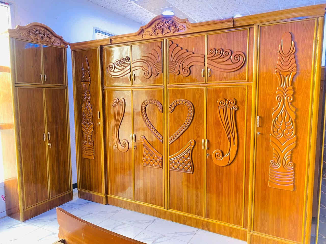 غرفة نوم صاج عراقي ٦ قطع حطاطه درجه اولى ظهر الكنتور نظام چرچوبه نظافة فول السعر مليون و ١٠٠ للاستفسار ***********
