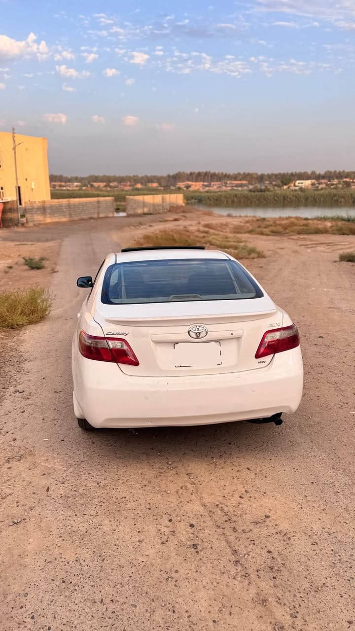 السلام عليكم
🔴 كامري خليجي 2008
‏GLX فول مواصفات 
فتحة 
كشنات كهرباء
بردة كهربائية 
صاج
شاشة
اشارة بالمرايا
تحكم ستيرن 
‎ثلاجة بين الكشنات
حساسات
داخل عسلي
السيارة جديدة واحلى من الصور ، بيها صبغ مكانين بدون اي معجون  
رقم بغداد هزة جديدة سنوية ماساقطة
تحويل ثاني يوم

‎سعر 
97$
جماعة ال 85 اعتذر مقدماً 
محافظة صلاح الدين / الضلوعية  

***********
***********
