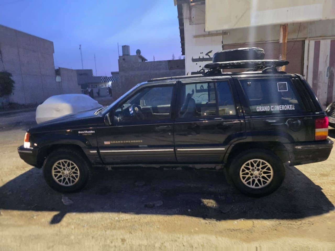 جيب شيروكي • ١٩٩٣ • الموصل