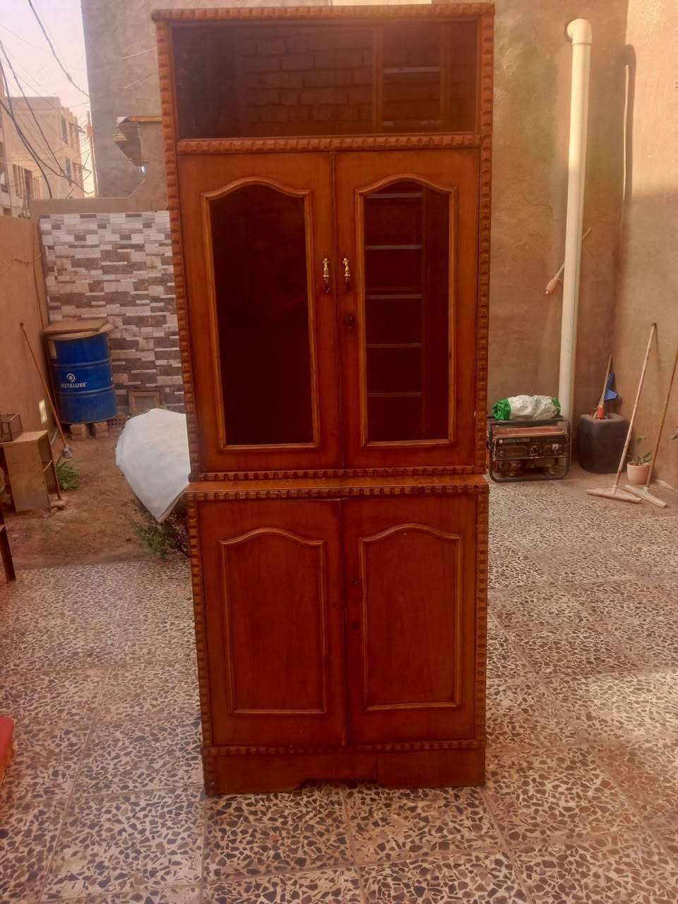 غراص البيع تخم ستعمال قليل وسعره مناسب جدا مستعجل علا البيع وبوفيه معا ملحق مالته البيع والشراء يتصل واني خادم بغداد الدوره شارع ٦٠ رقم الهاتف التواصل ***********
