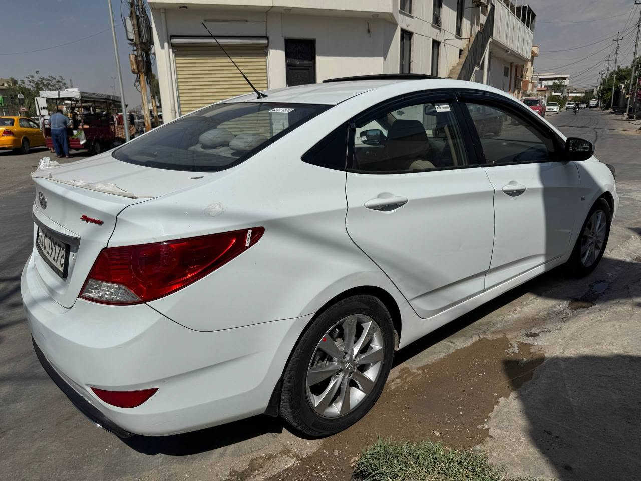 اكسنت بلو
مۆدیل2012
مەکینە 16 . 
سەیارەکە سلایت . Eco. Abc
دەفتەر بەنزینی هەیە یەک پارچە سبوغ بەبی ناوگرتن لەگەڵ 3پەڵە لە سۆنەر دیارە. سەیارەکە180kmرۆشتوە نمونەیە لەجوانی ماشااللە
 تەحویل و غەرامە بەشەرت 
نرخی 87 مەجالیکی برایانە
***********
*********** كركوك, العراق
