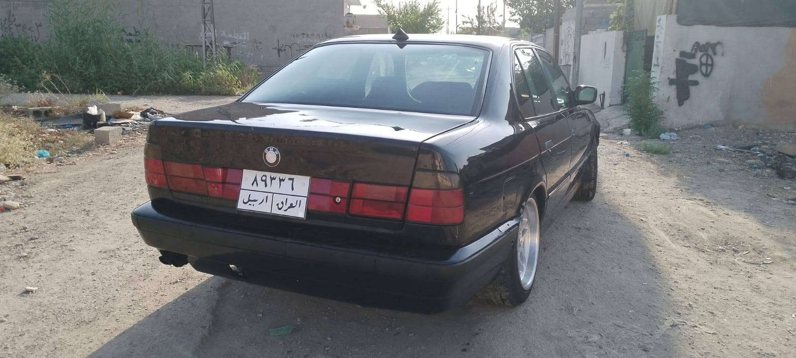 سلام عليكم 
للبيع او مراوس اخذ فرق 
بي ام 520 گير عادي 
رقم اربيل اب اسمي شرط تحويل وكاله 
السياره گير محرك اب شرط
السياره بدون نواقص 
السياره ضررها جاملغ السكن بدون دواخل 
السياره خير من الله 
سعره 47 وبي مجال 
مكاني كركوك 
*********** الحويقة, كركوك
