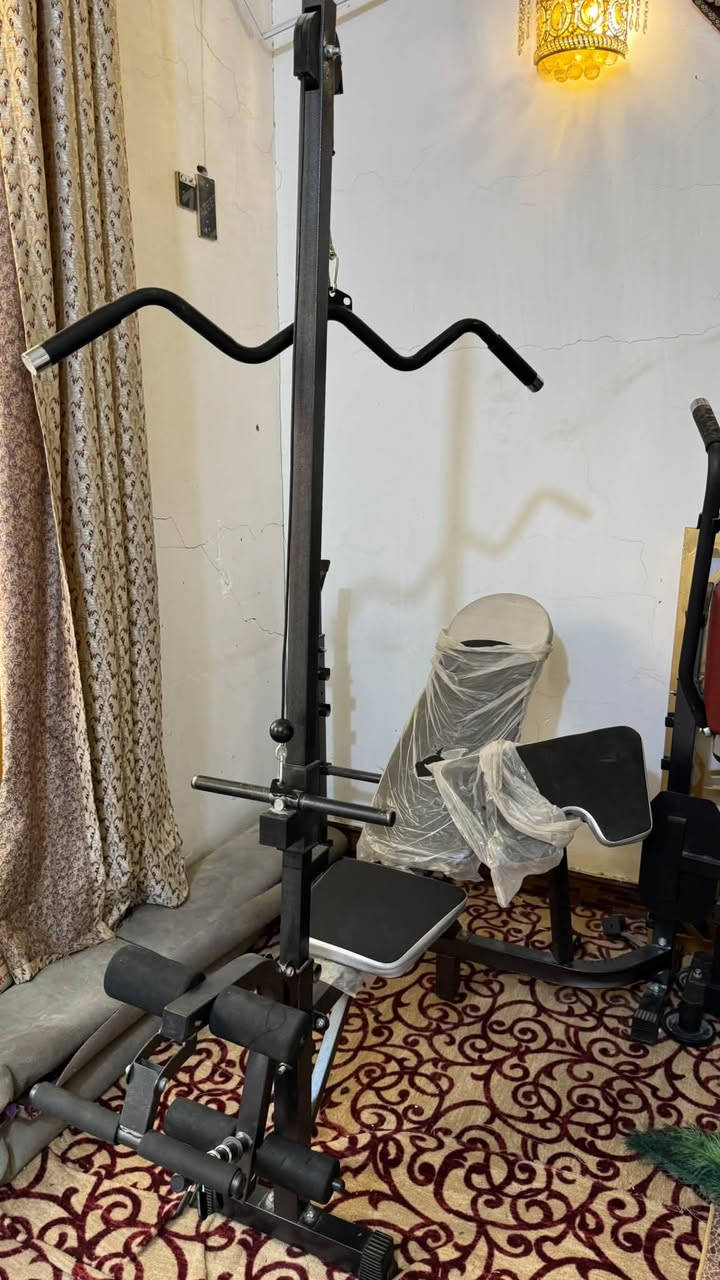 جم منزلي متكامل للبيع
يحتوي على

جهاز ملتي جم المتكامل من شركة فنون سبورت يحتوي على 
35 تمرين ودفع ماكنة (تمارين الصدر - تمارين الظهر - تمارين الكتف -
نمارين الارجل - تمارين الذراع - تمارين البطن ) بوزن 100 كيلو 

مسطبة بنج بريس
متعددة التمارين سحب بكرة
ولاري وكيل سيقان امامي وحمالة شفت

جنطتين دمبلص كاملات 

مسطبة
    تمارين البطن 
* تمارين الظهر السفلية
* تمارين الصدر والكتف باستخدام أحزمة المقاومة
* تمارين الذراعين (بايسبس وترايسبس)
* تمارين الدفع 

السعر خاص 
المكان ديوانية توصيل غير متوفر 
للتواصل ***********
