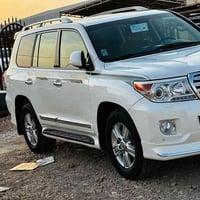 لاندكروز GXR • ٢٠١٤ • رقم بصره