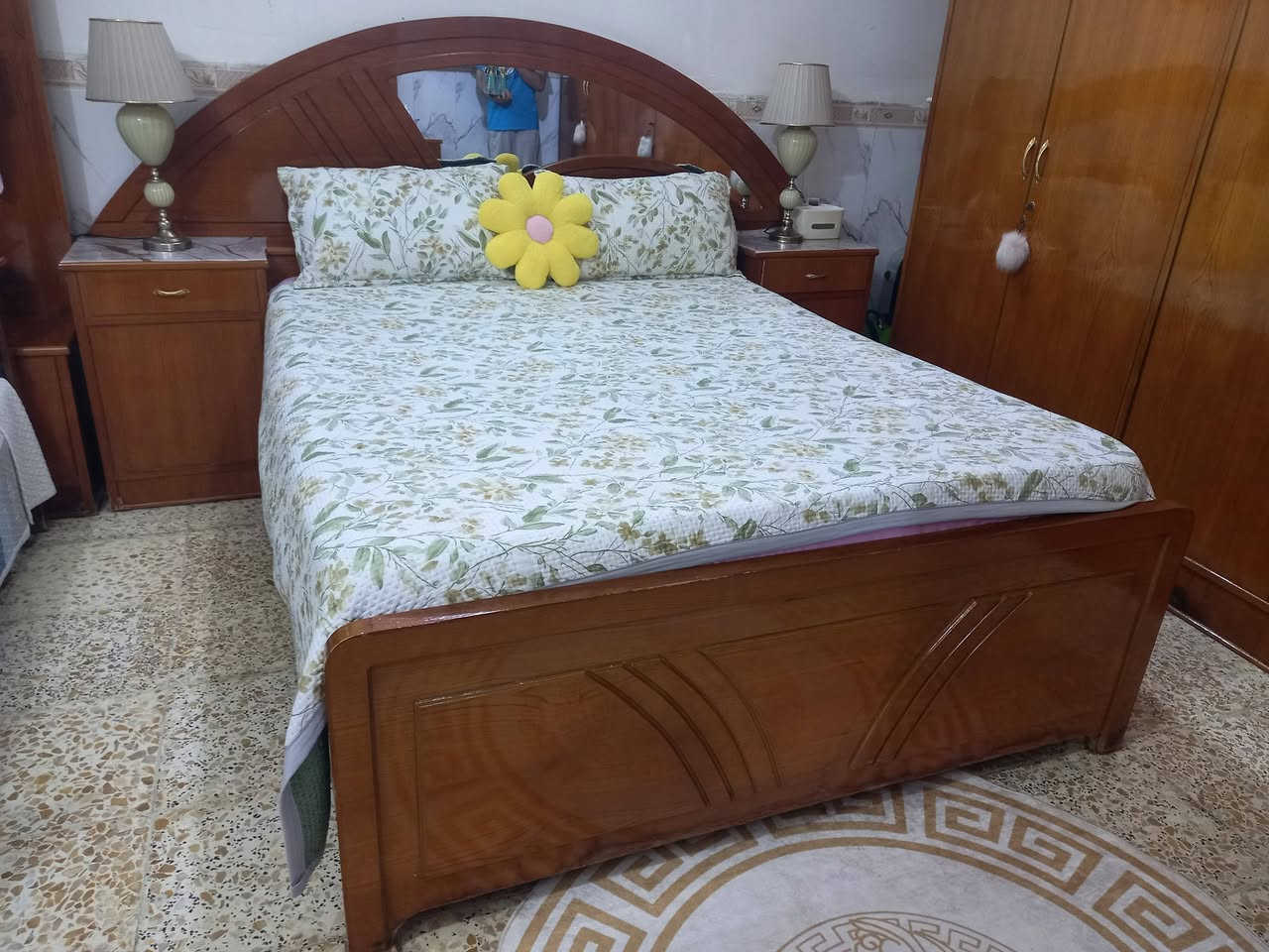سلام عليكم عندي غراض بيت كامل نظيف شلعه كامله تجي وتشوف استفسار كربلاء حي الاسره 
***********
