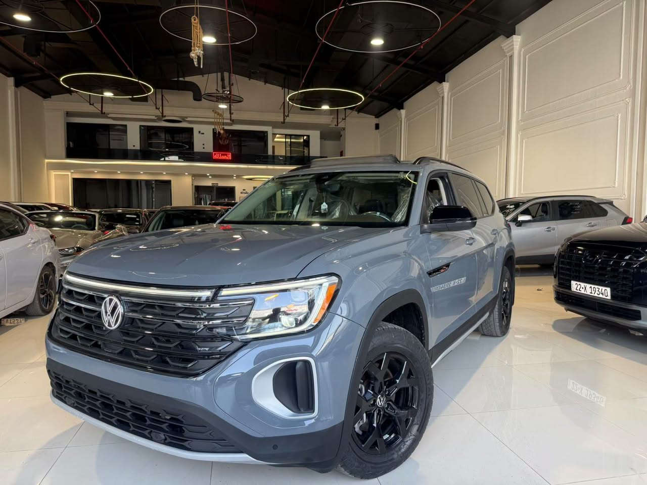 VW Atlas PEAK-EDITION 2025
فولكسواكن اطلس بيك ادشن 2025

وارد أمريكي 🇺🇲
بدون دواخل قطعة وحدة ✅️

محرك 4 سلندر 2.0L توربو 
7 راكب 

فول مواصفات للأخير :
دفع رباعي 4motion 
تايرات جبلية ويل قياس 18 
بانوراما
داخل جلد
إضائة داخلية 30 لون 
كشنات أمامية تدفئة + تبريد + كشن السائق كهرباء
تبريد 3 قطع 
شاشة تدعم Apple CarPlay + Android Auto
شاحن لاسلكي
حساسات أمامية + خلفية 
نقاك عمياء 

ماشية 28.000mi

مكان السيارة أربيل شارع معمل البيبسي

السعر 26.500$

للإستفسار 
*********** إتصال أو واتساب
