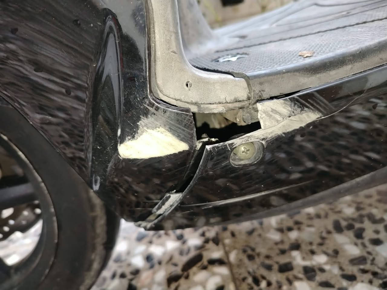 سكنس نوزل
نازلة من الحاوية
جيب فيتر وافحص
كلشي بيها يشتغل
عدا قمچي كيلومتر
كسر بالتريشة اليسرى
تفحص يلا تاخذ
١١٠٠ وبيها مجال
بغداد - صليخ 
اتصال او واتس اب
***********
