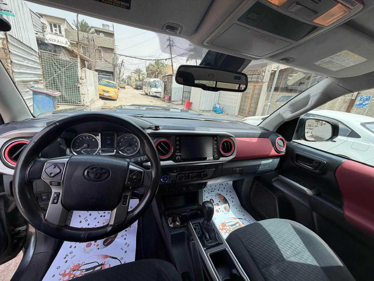 السلام عليكم للبيع تويوتا تاكوما موديل 22 وارد أمريكي محرك 3600 مواصفات trd رقم بغداد الدولي باسمي تحويل مباشر  رقم الشاصي والسونار بلمنشور  السياره جدا نظيفه وجاهزه مكاني بغداد الجديده السعر 20000 الاتصال  ***********
