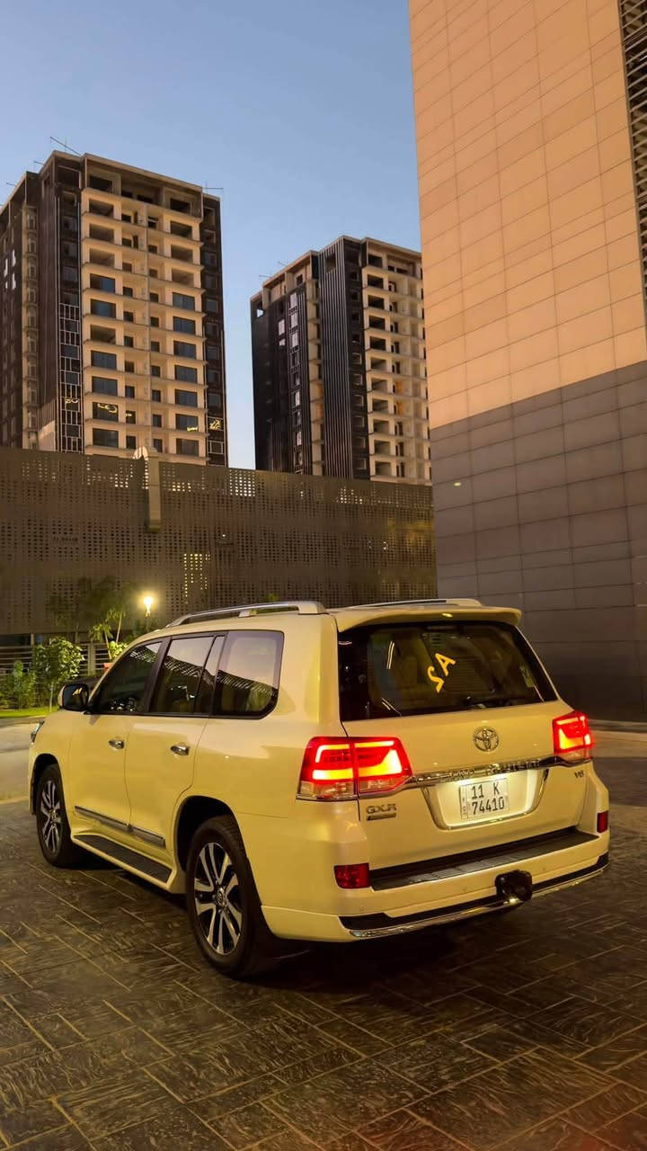 ((TOYOTA LAND CRUISER WHITE EDITION))
(2019)

شركة ساز 

فول مواصفات

المواصفات:

مقاعد جلد

مقاعد كهرباء

4 كاميرات

مرايا قلاب مع البك

تشغيل عن بعد

مرايا شفط

إشارات بالمرايا

بصمتين مع السيارة

إشارات ترحيب

3 شاشات

ثلاجة

إشارات لكزس

4 بصمات أبواب

دبل ماوس

مودات قيادة

تحكم ستيرن

مثبت سرعة

حساسات أمامية وخلفية

LED نهاري

فتحة سقف

السيارة مكفولة كفالة عامة:

من الصبغ

ومن فتح المحرك

كفالة مكينة وكير

( (اكو تكحيل بسيط بين الباب الخلفي والجاملغ ))

تخم تاير اصلي جديد

السيارة متصرف عليها ألف دينار ومتكاملة من كل النواحي

رقم بغداد 

باسمي – تحويل ثاني يوم

المكان: بغداد – حي الحسين
السعر :- 47,900$

التواصل :- 

***********
